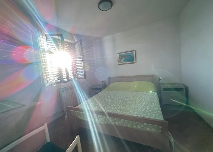 Porthos Lägenhet Hvar Town