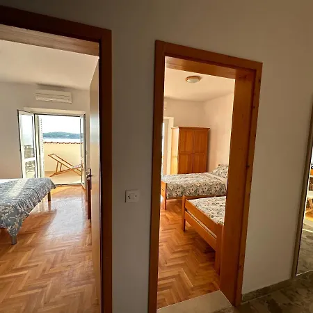 Porthos Apartment Hvar Town