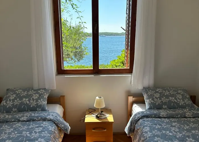 Porthos Апартаменты