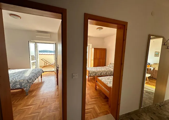 Porthos Apartment Hvar Town