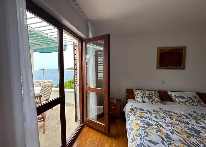 Porthos Apartment Hvar Town